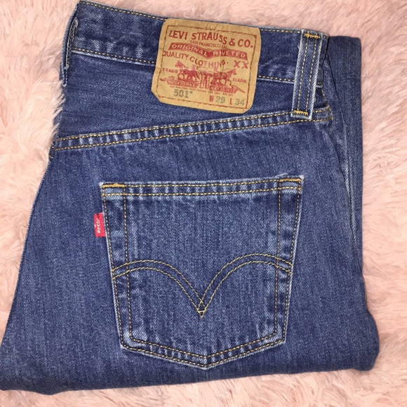 Levi’s 501 Jeans - Picture 12 of 15